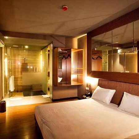 108 Hotel By Him Jakarta Buitenkant foto